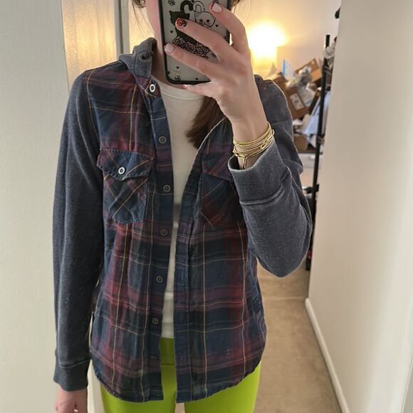 New La Hearts XS plaid sweatshirt - Picture 1 of 5